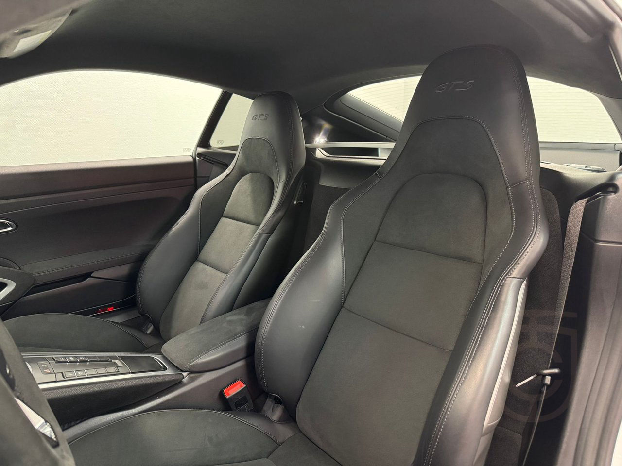 Porsche 718 Cayman GTS 4.0