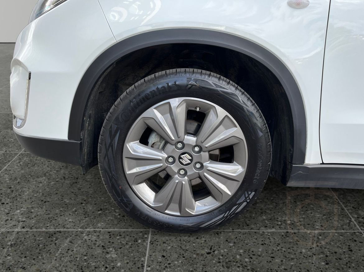 Suzuki Vitara HEV AllGrip 1.5 automat inkl.