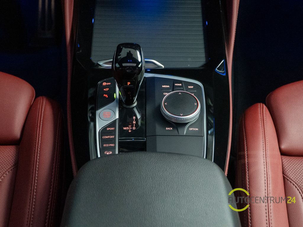BMW X4 20d M Sport Inno AHK Pano Memo HK HUD