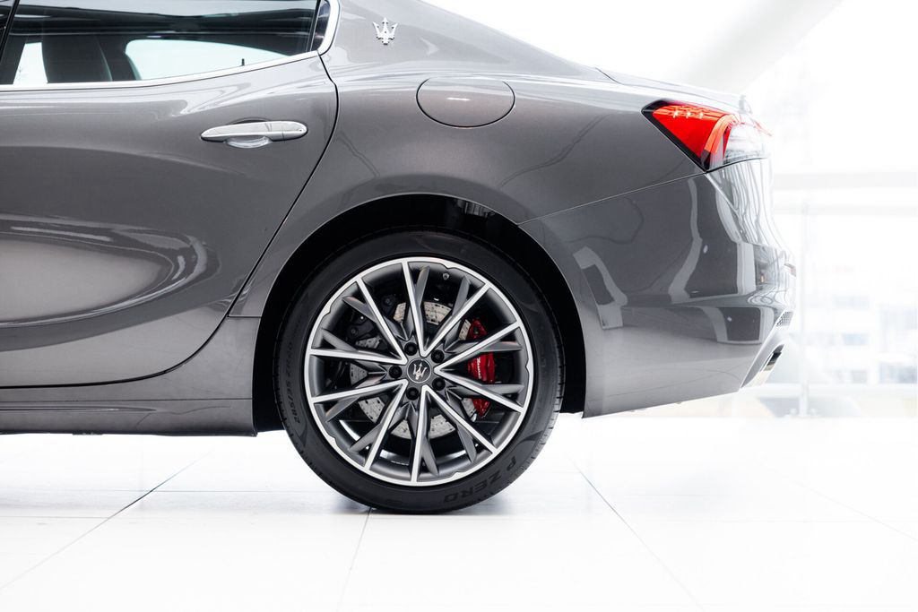 Maserati Ghibli Hybrid GT Edizione Finale | Heated Front