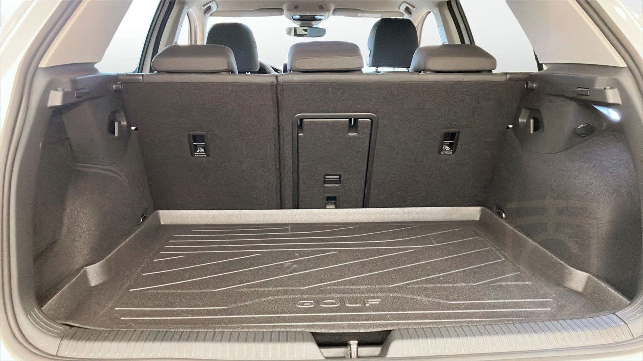 Volkswagen Golf LIFE TSI