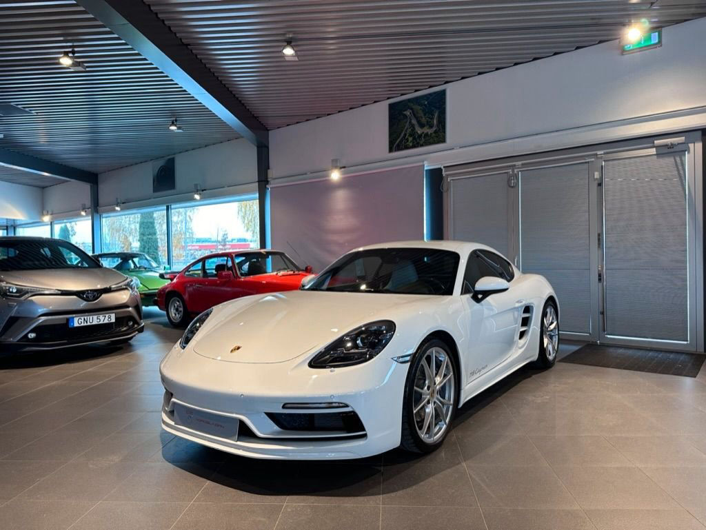 Porsche Cayman 718
