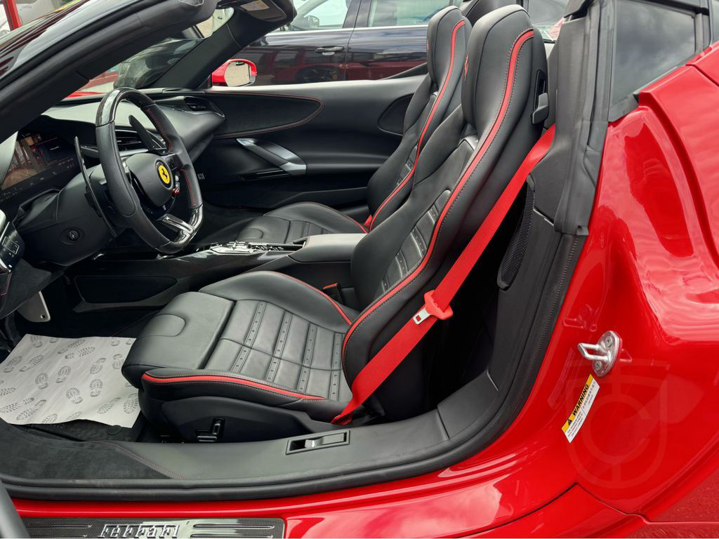 Ferrari SF90 Spider Full options Great best comfort seat