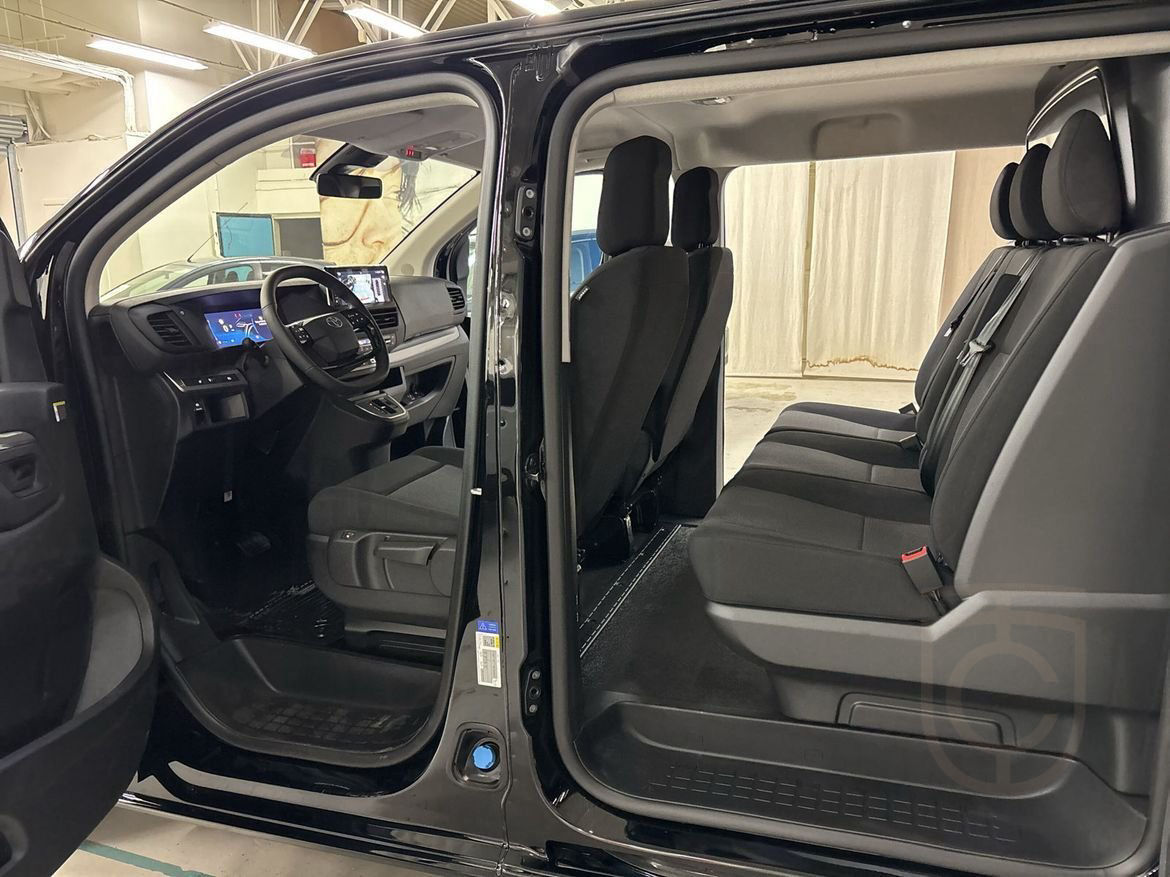 Toyota ProAce Crew Van L2