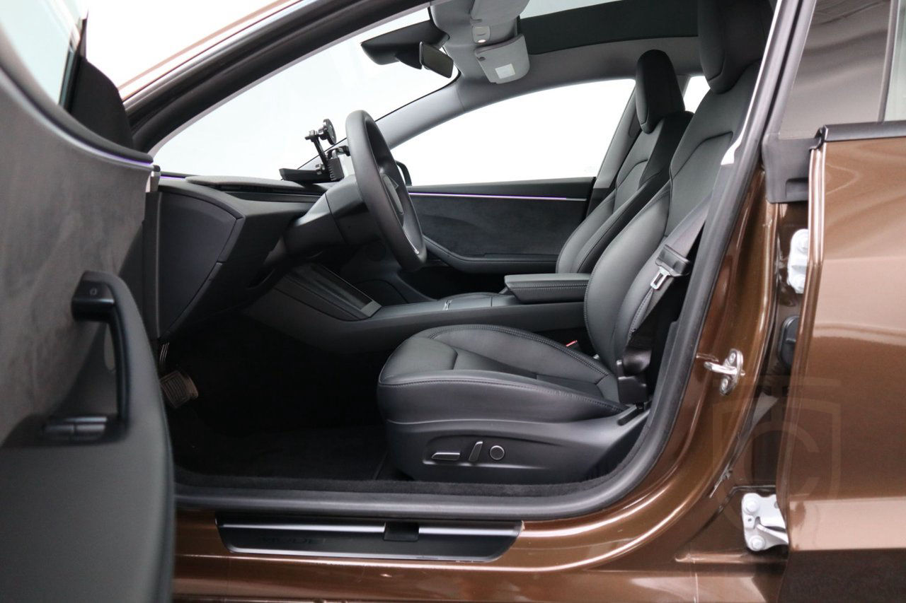 Tesla Model 3 Long Range AWD,2024