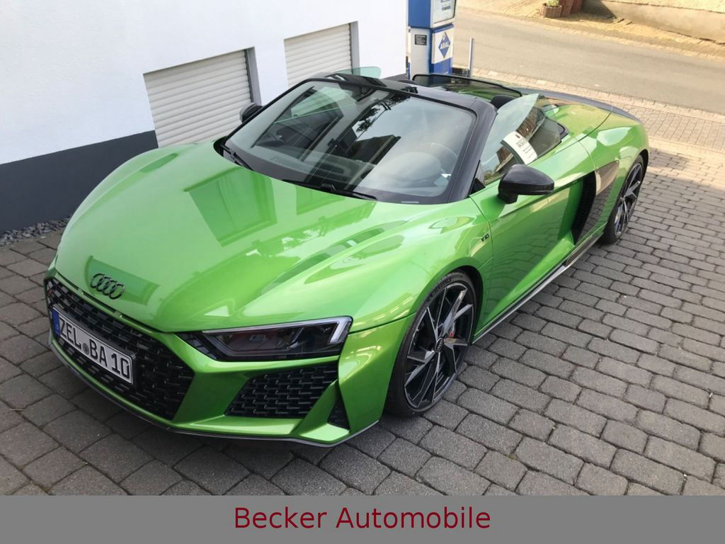 Audi R8 Spyder V10 5.2 FSI quattro performance UNIKAT