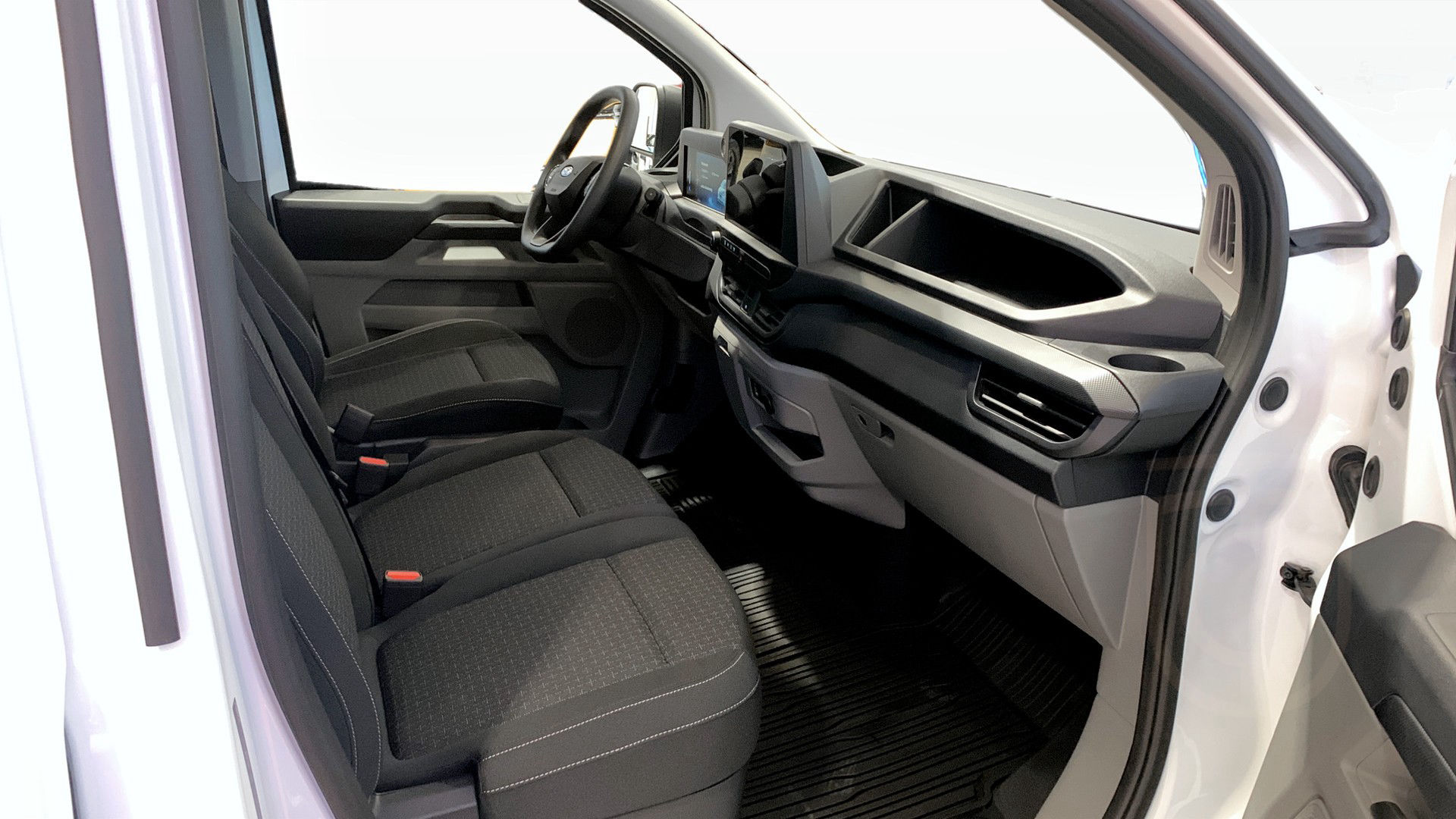 Ford E-Transit Custom 320