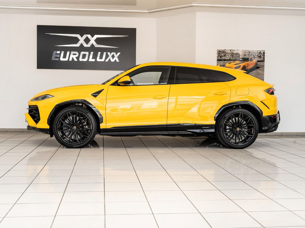 Lamborghini Urus SE Hybrid B&O/PANORAMA/23"/Massage