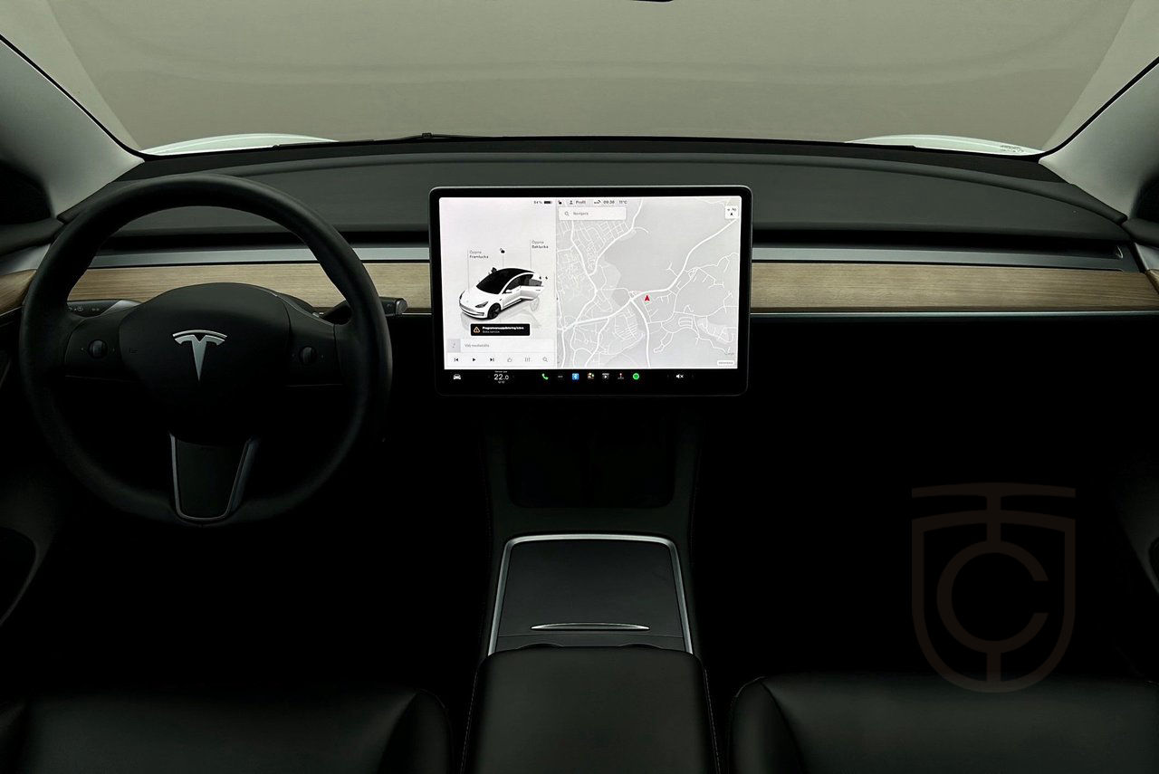 Tesla Model 3 Standard Range