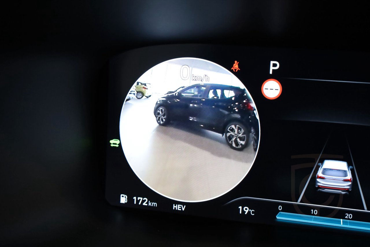 Hyundai Santa Fe Plug-In 4WD Advanced Luxurys Pack
