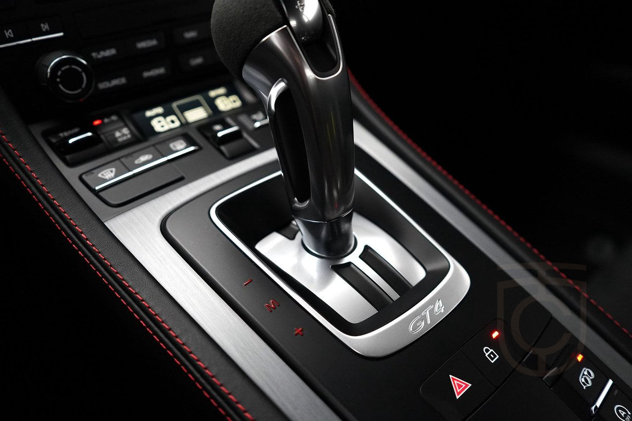 Porsche 718 Cayman GT4 MR