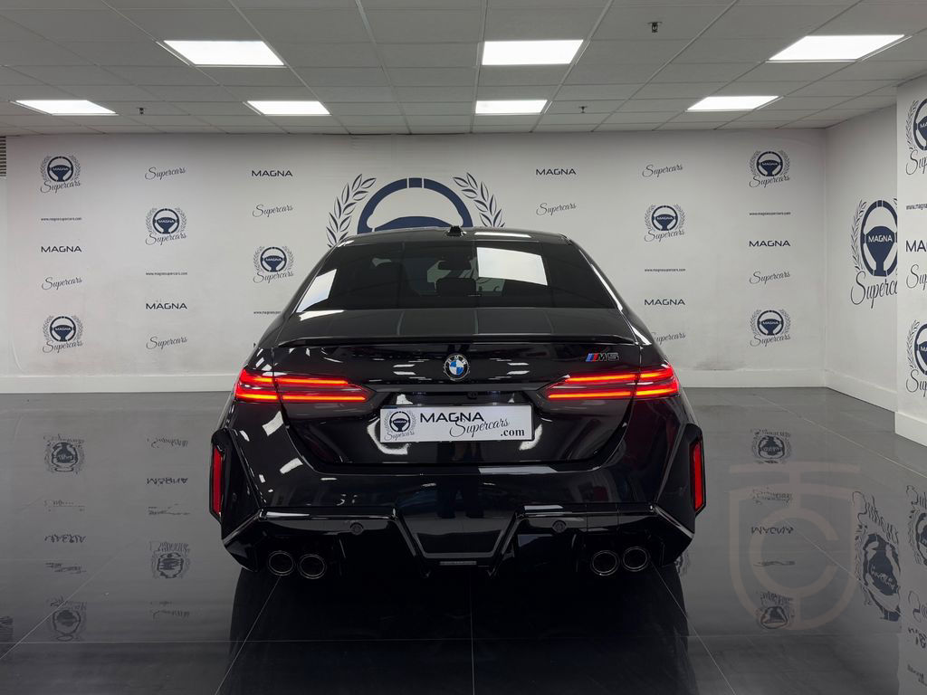 BMW M5 Plug-In Hybrid xDrive A