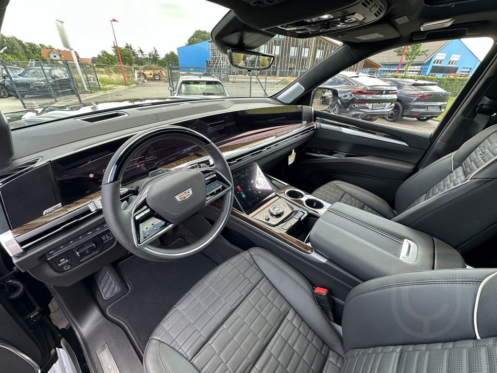 Cadillac Escalade MY25 ESV Sport Platinum Langversion