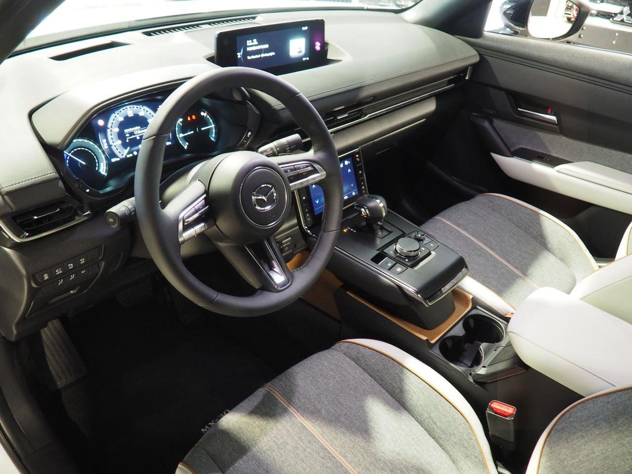 Mazda MX-30 First Edition e-SKYACTIV KAMPANJUTGÅVA 1.99% Rän
