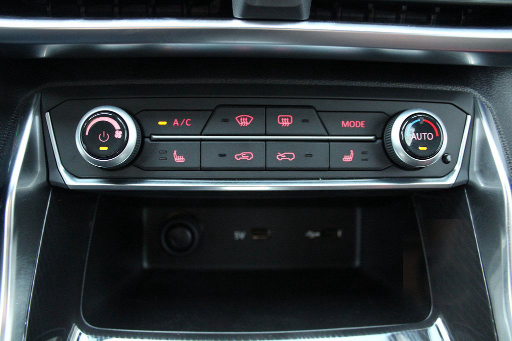 Maxus Euniq 7-Sits MPV 177HK Exclusive 52,5 kwh