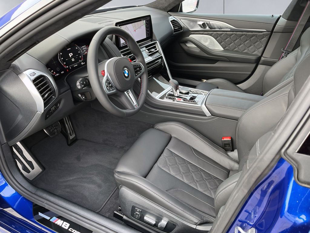 BMW M8 Competition Gran Coupe Wärme-Paket B&W
