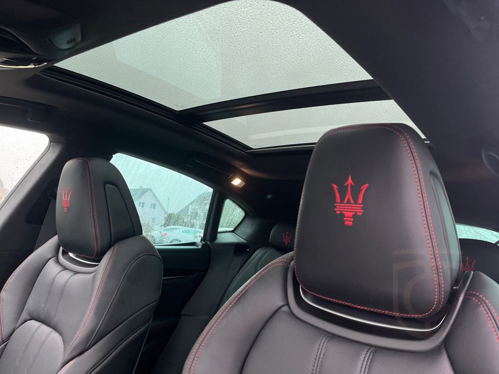 Maserati Levante Modena Ultima MY24 PANORAMADACH+360°-KAM