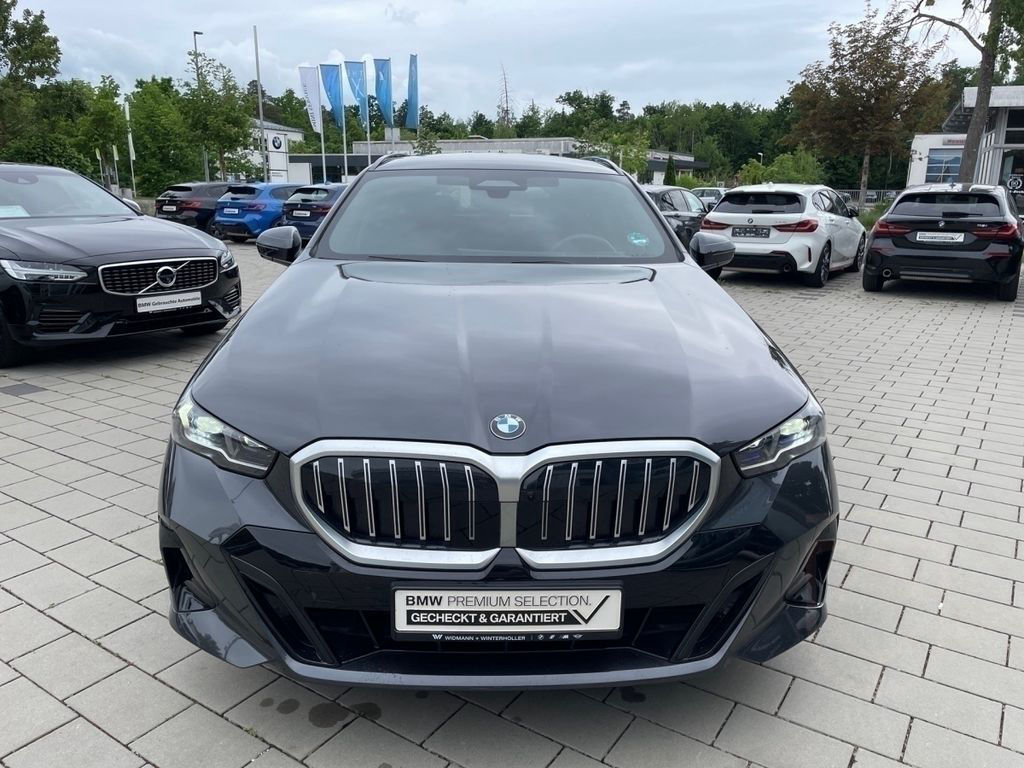 BMW 540d xDrive Touring M Sport DA Pro Pano AHK STH