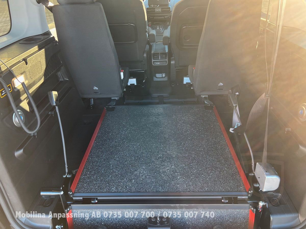Peugeot Rifter Handikappanpassad Rullstolsbil
