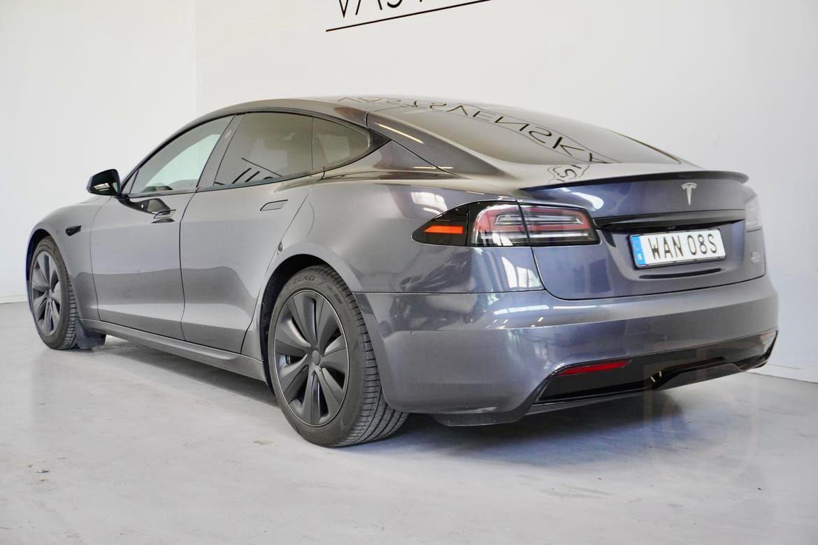 Tesla Model S Plaid