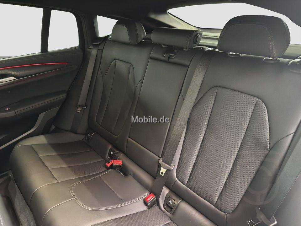 BMW X4 M40i Pano HUD AHK DrAssProf ParkAss+ Komfortz