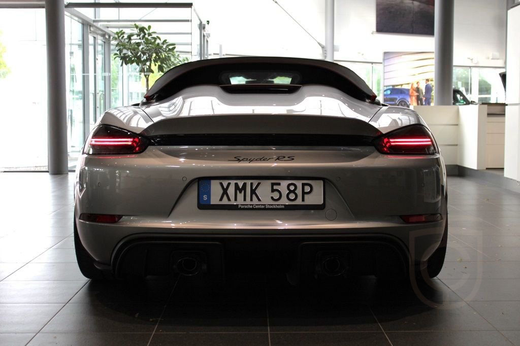 Porsche 718 Spyder RS