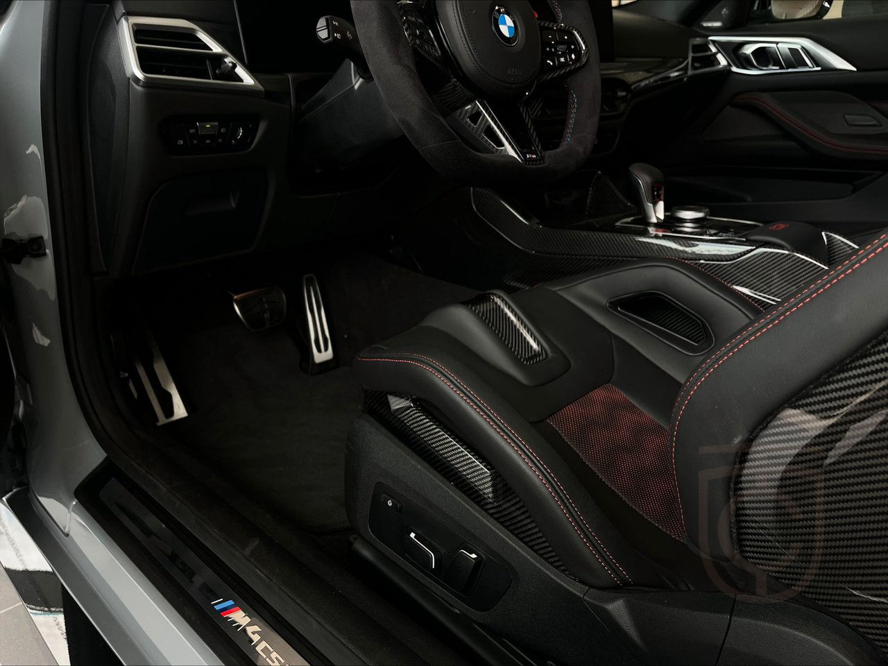 BMW M4 CS