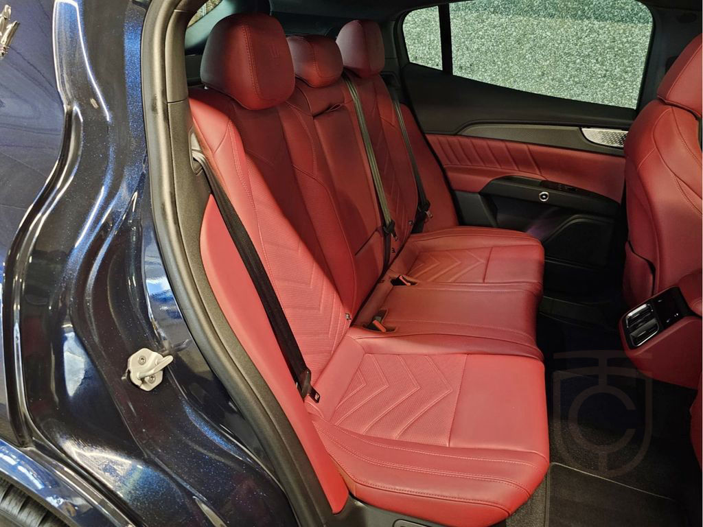 Maserati Grecale 3.0 V6 TROFEO CARBON SONUS PANO CUIR NAV