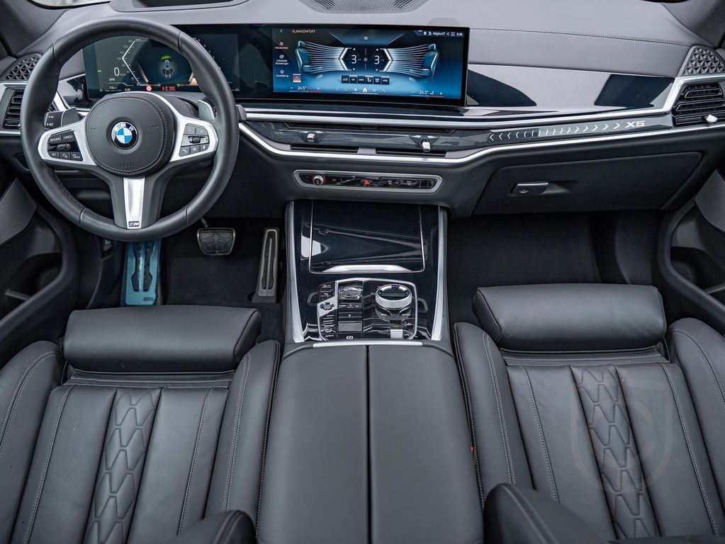 BMW X5 xDr 40d M-Sport Pro 7-SITZ AHK LUFTFEDER H/K