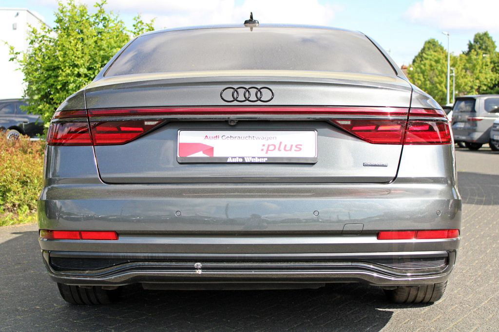 Audi A8 Lang 60TFSI S LINE BLACK PANO B&O ADV.UPE193