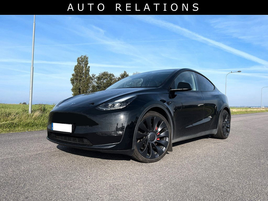 Tesla Model Y PERFORMANCE 