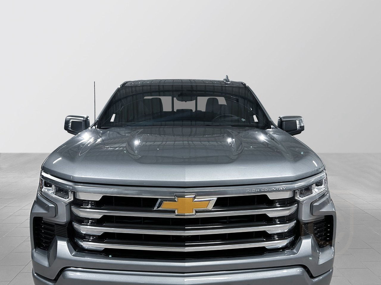 Chevrolet Silverado 1500 6.2L V8 High Country Bakflip