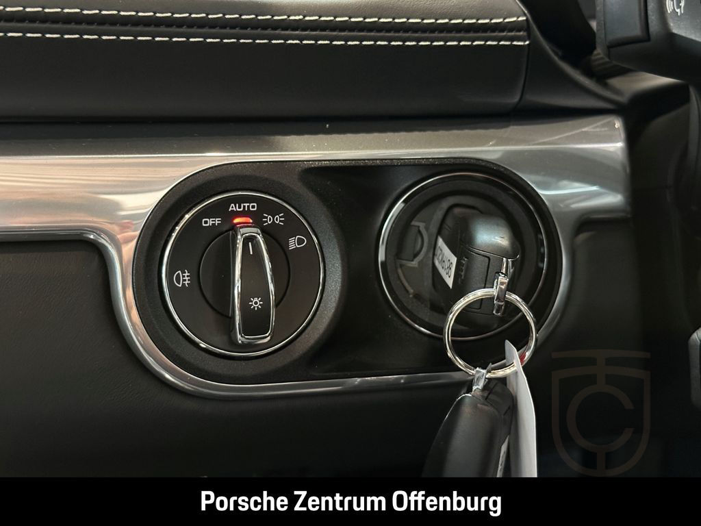 Porsche Boxster 718 Style Edition