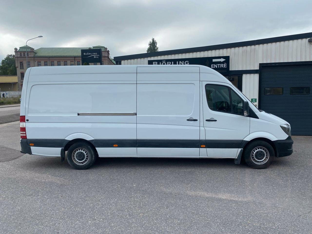 Mercedes-Benz Sprinter 316 Cdi Maxi 14 m3 Euro 6 163hk R3