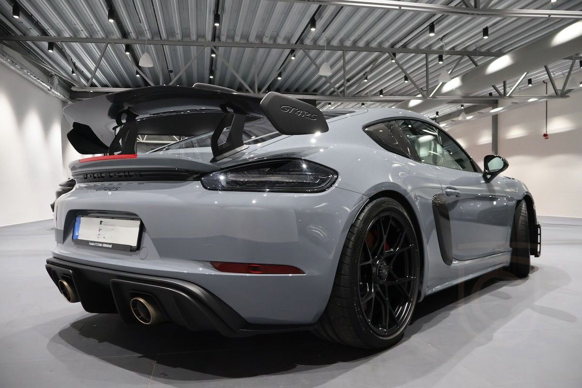 Porsche 718 Cayman GT4 RS