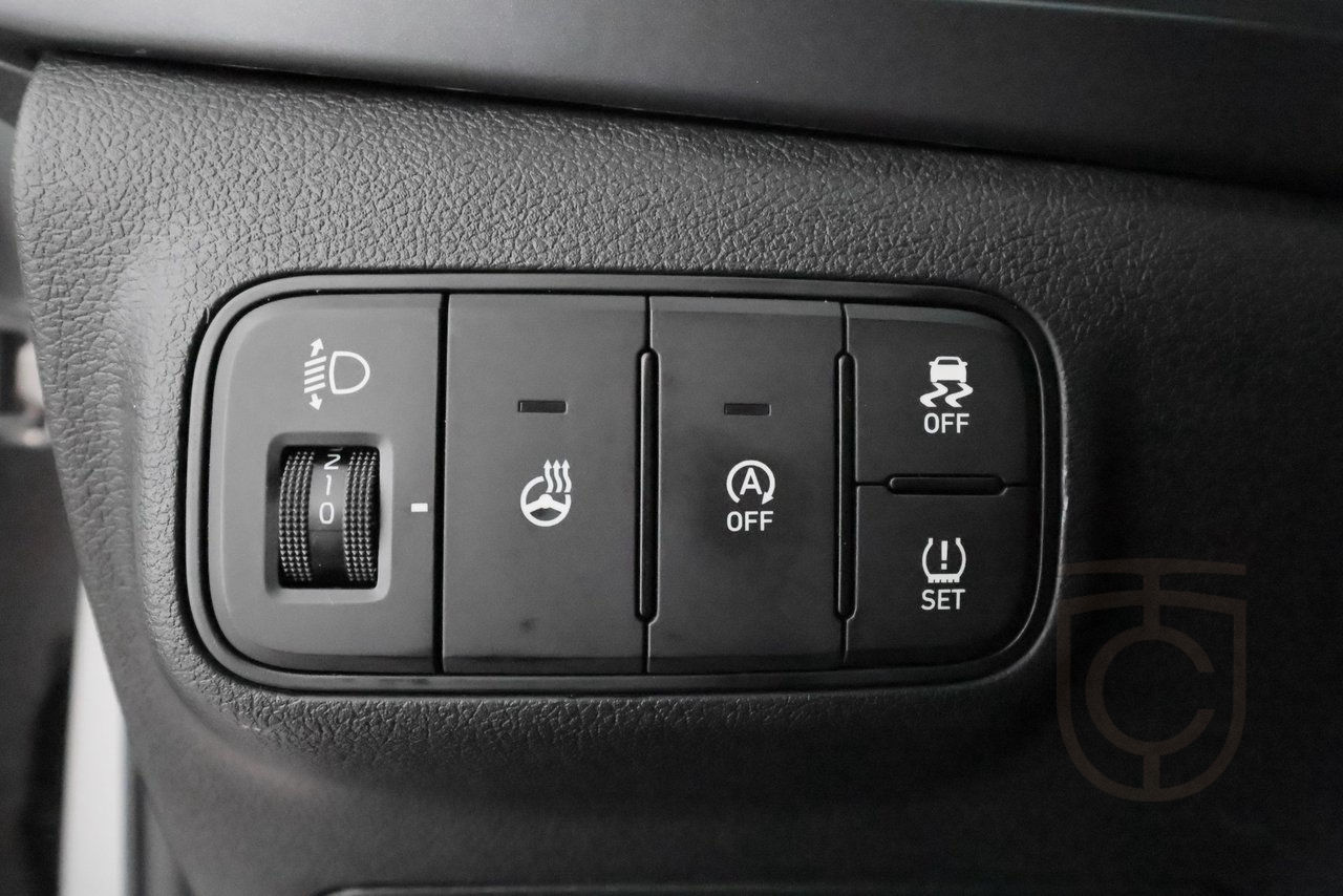 Hyundai i20 Essential 1.0 T-GDI Automat