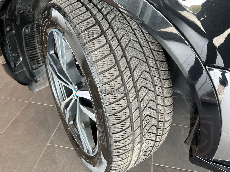 BMW X7 xDrive40d M Sportpaket Sport Aut. Standhzg.