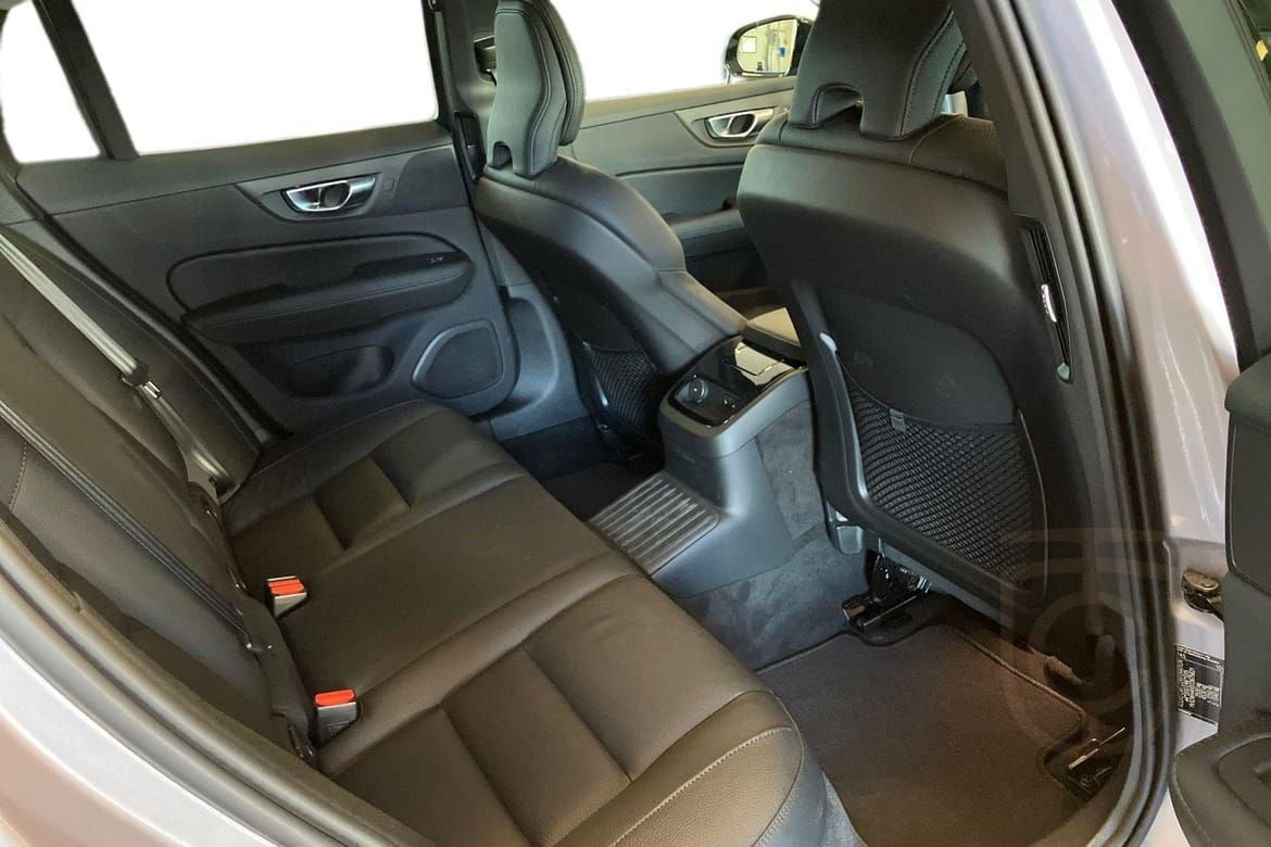Volvo V60 T6 Plus Dark Nordic Edition