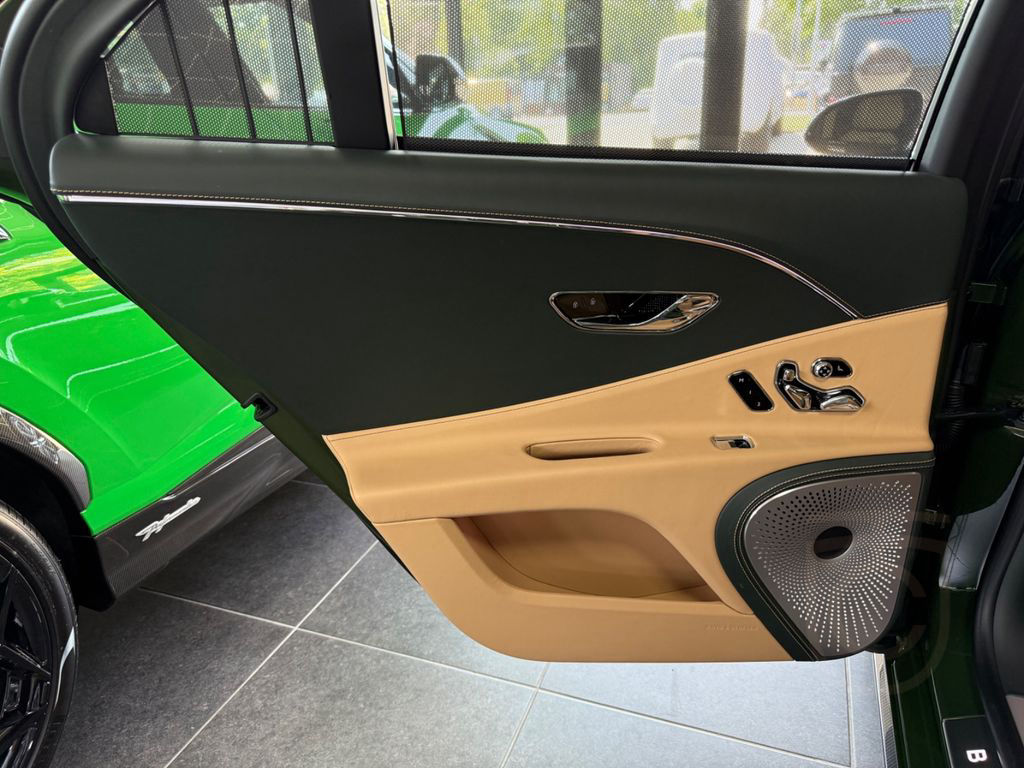 Bentley Flying Spur S V8- Carbon- B&O- Pano