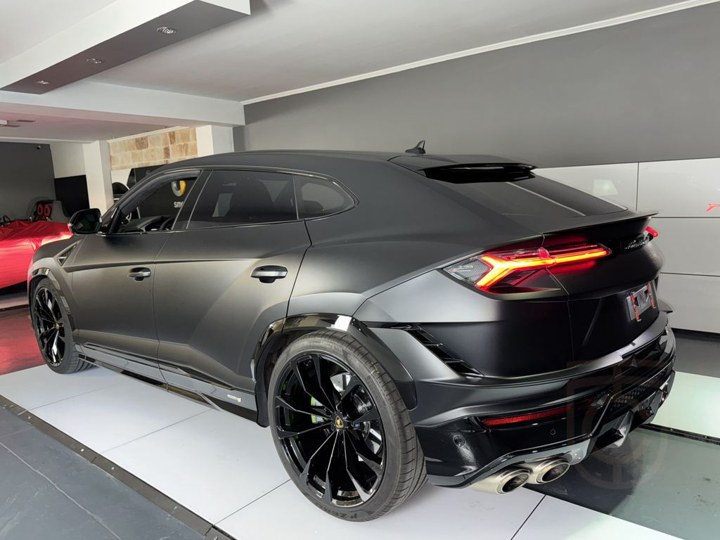 Lamborghini Urus S Dynamikpaket Schiebedach Carbon Akrapovic