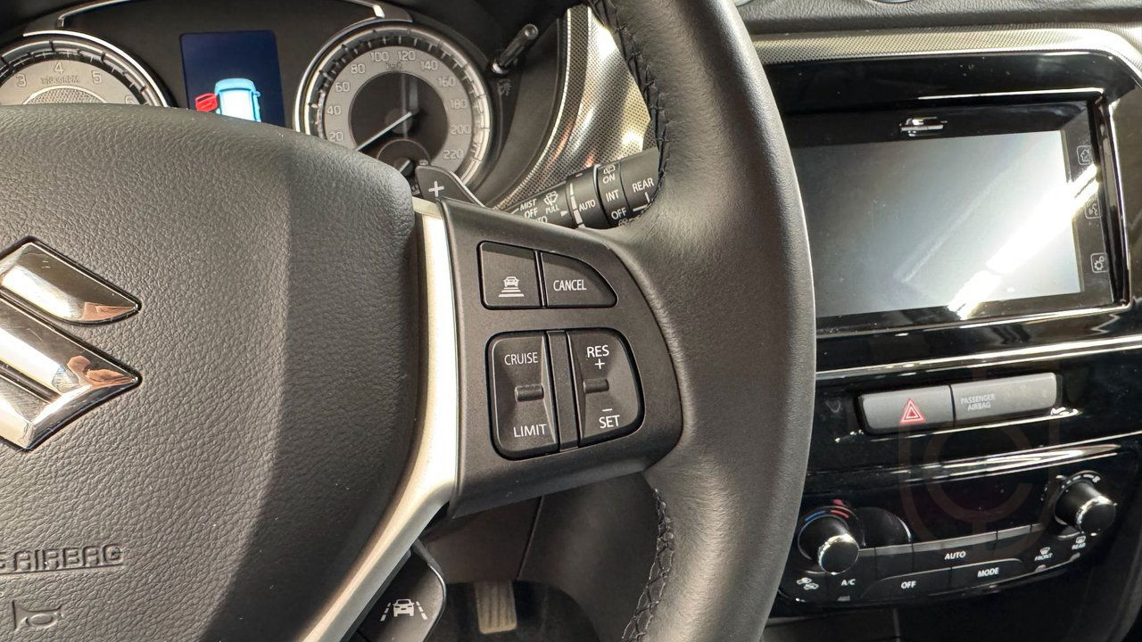 Suzuki Vitara Fullhybrid 4x4 Inclusive, Fullt utrustad!