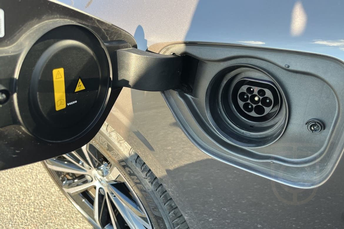 Volvo V60 T6 Plus Dark B-Kamera