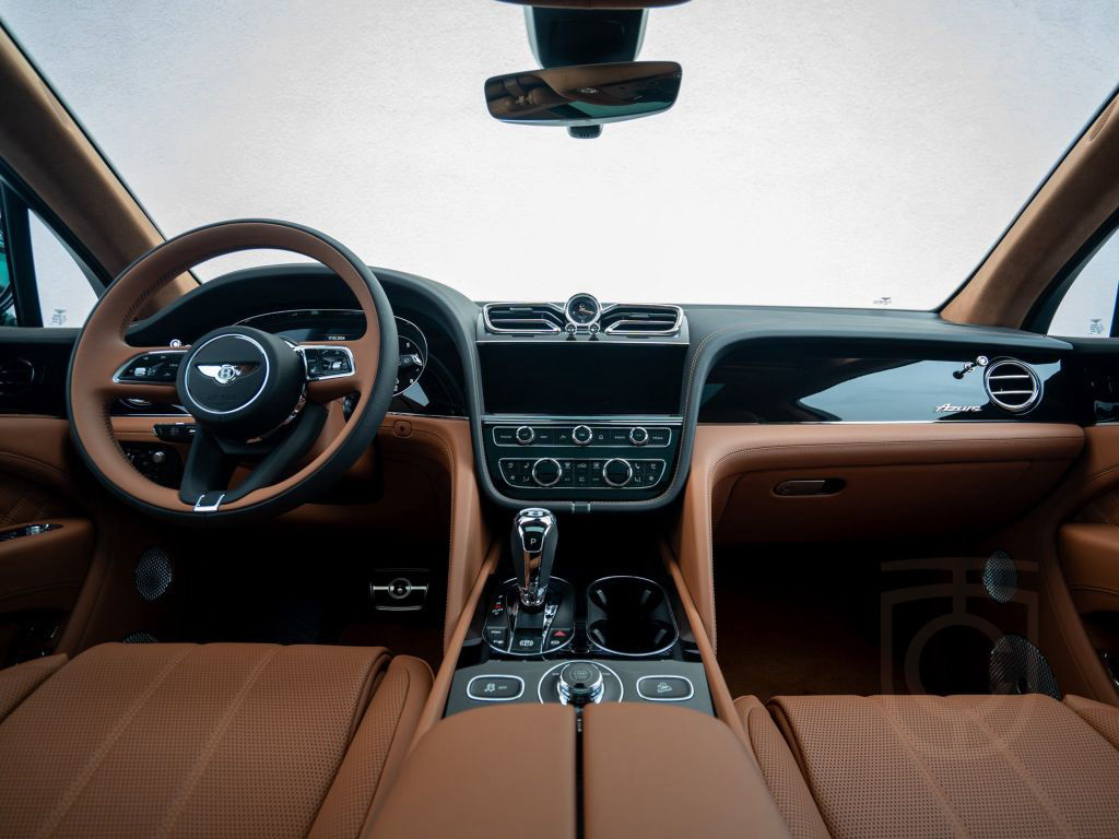 Bentley Bentayga Azure V8