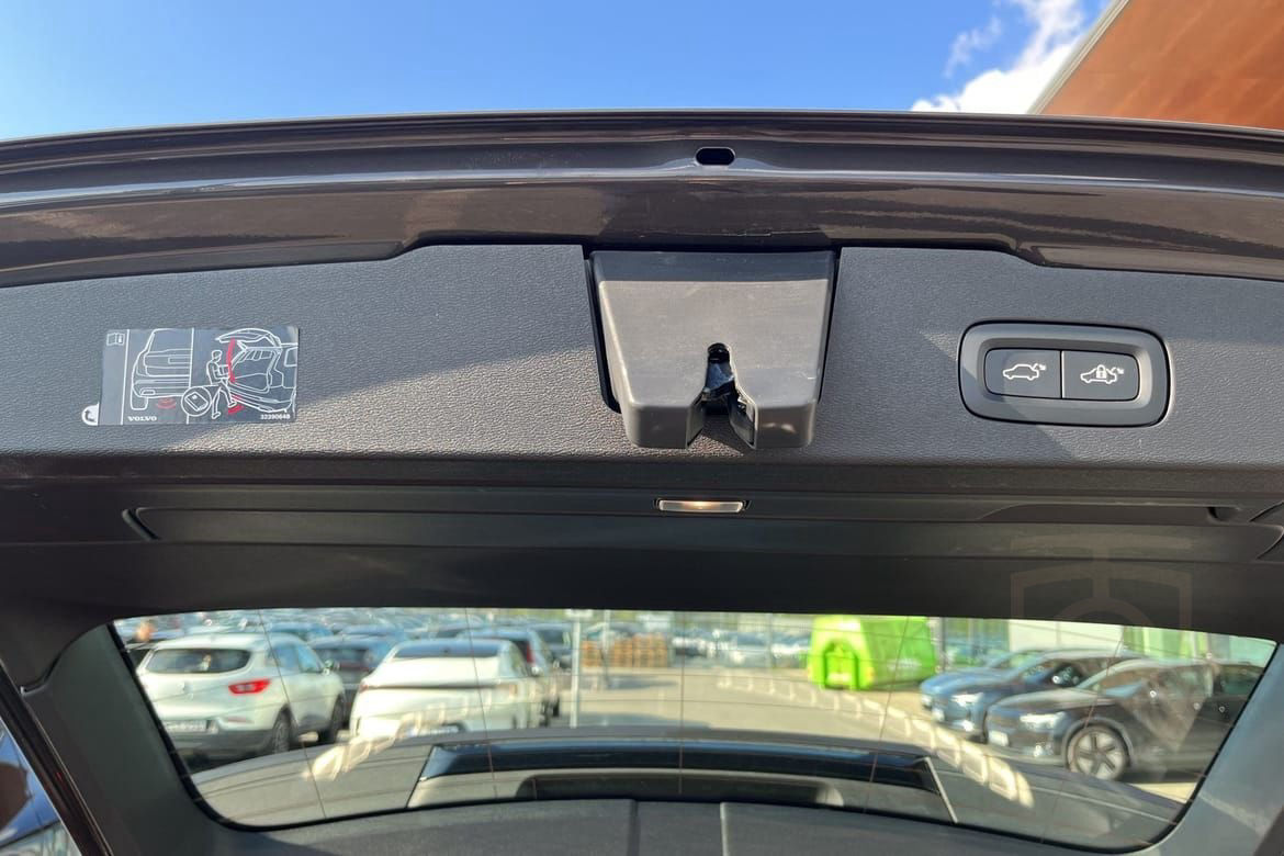 Volvo V60 T6 Plus Dark B-Kamera