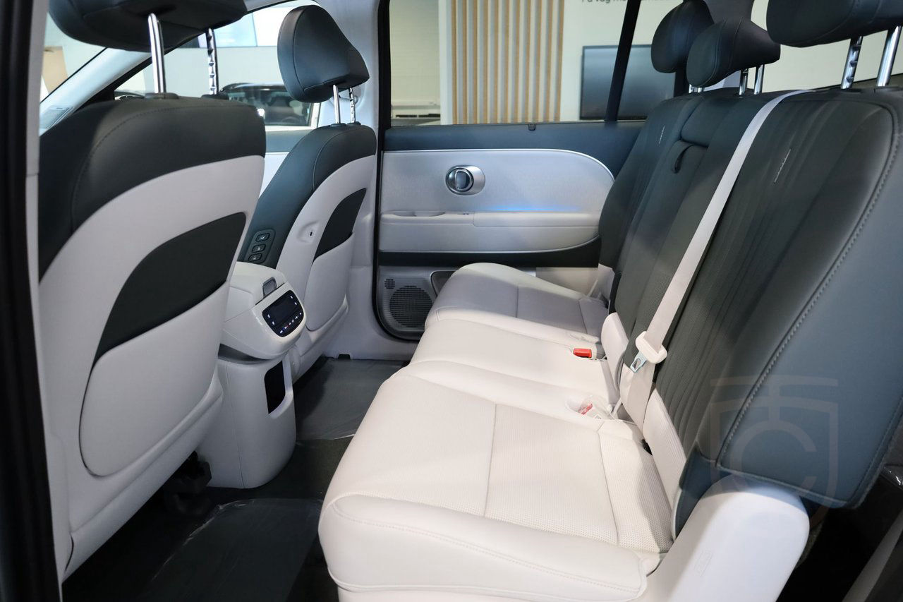 Hyundai IONIQ 9  Advanced AWD 110,
