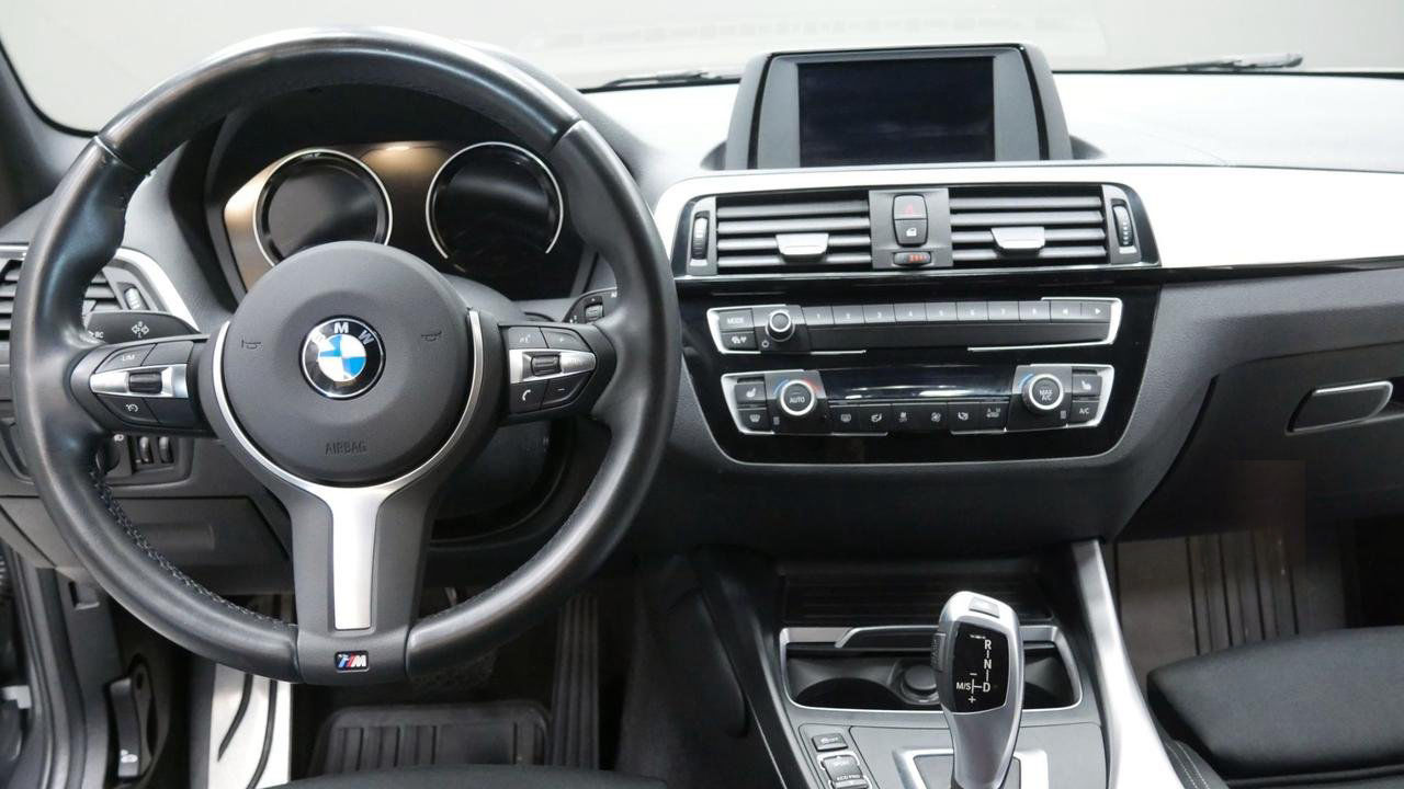BMW 120 d xDrive 5-dörrars/ M Sport/ 190hk/ Aut/ Led-ljus