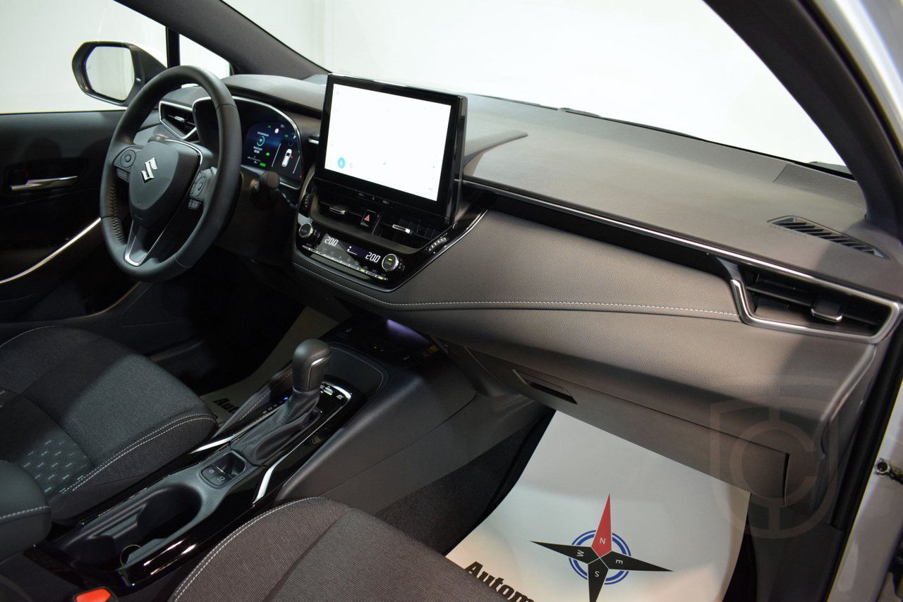 Suzuki Swace 1.8 Hybrid