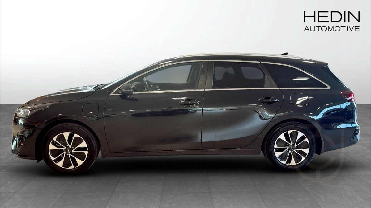 Kia Ceed SW PHEV ACTION