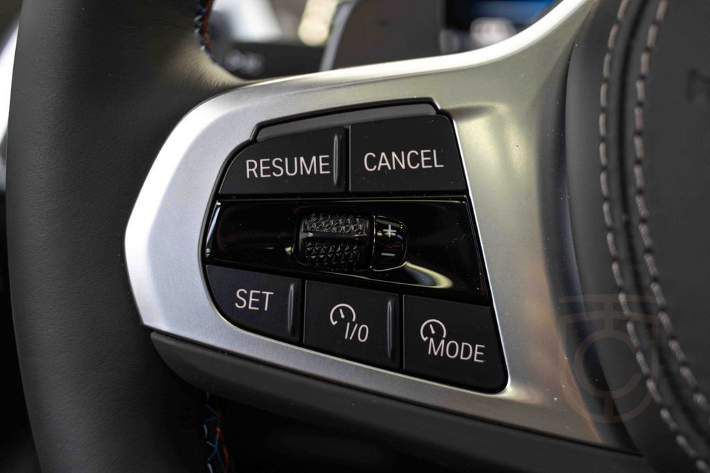 BMW X6 M60i xDrive/BOWERS&WILKINS/CARBON/PANO/AHK
