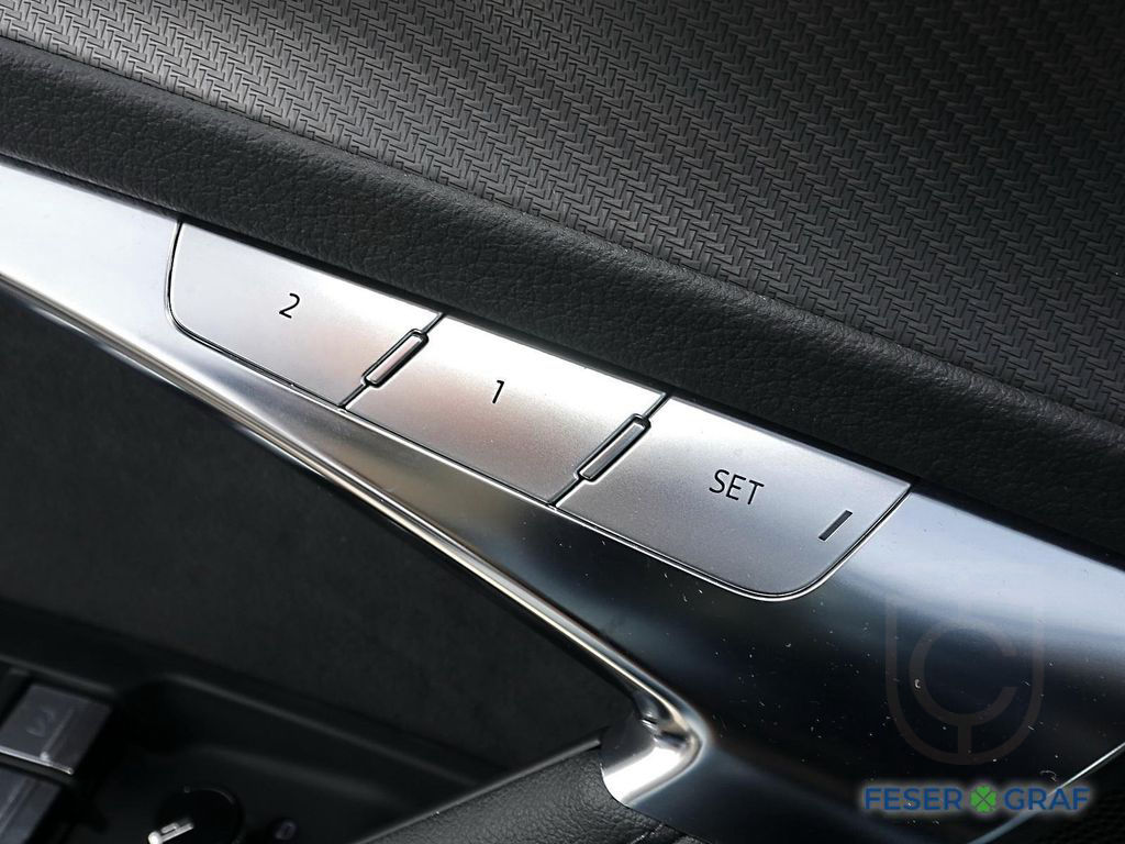 Audi RS6 Avant AHK Keramik HD-Matrix HuD B&O Pano